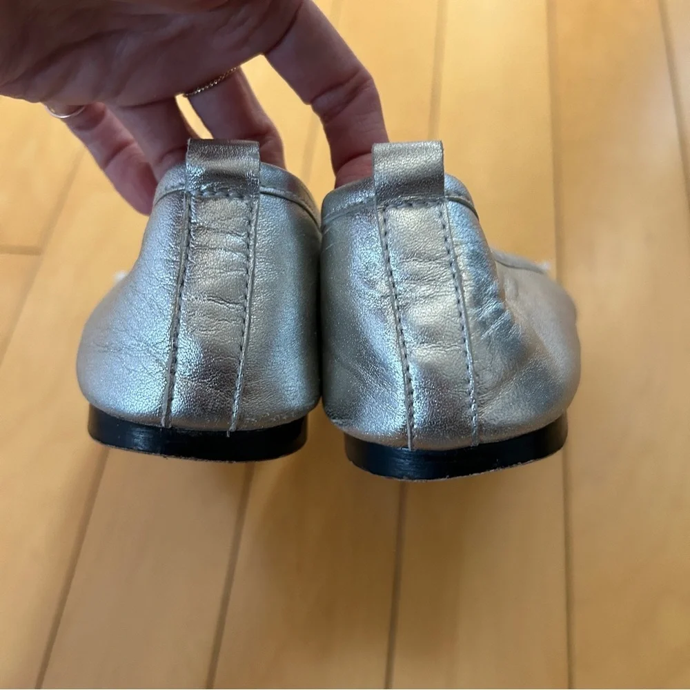 3/$20 Coconut by Matisse Nikki silver leather ballet flats, size 9